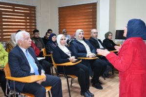 A seminar on the performance evaluation and quality assurance form was held at the Institute of Informatics for Graduate Studies.